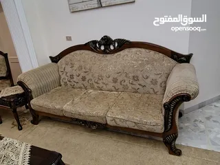  19 طقم زان 9 مقاعد وسجاد وبرادي للبيع