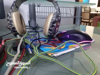  17 كمبيوتر بدون الطاوله