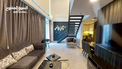  11 شقة دوبلكس مفروشة مع تراس مطل في Boulevard العبدلي للإيجار