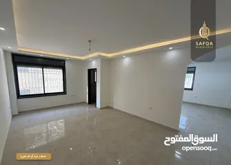  8 شقة للبيع في البيرة بالقرب من جوال