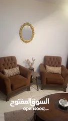  9 صالون كامل طقم امريكي وطاولات خشب وقطعة سجاد مع ثريا خشب