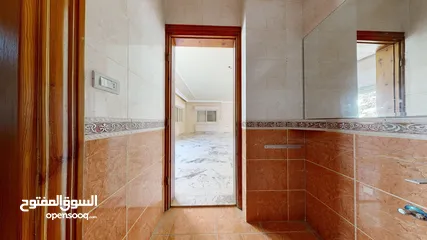  22 فيلا مميزة في اجمل مناطق اربد (الحي الشرقي) للبيع من المالك