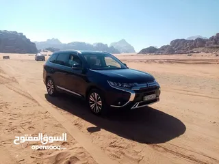  6 تويوتا كامري وسيارات سياحيه للايجار