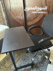  3 كرسي مكتب دوار مع طاولة صغيرة