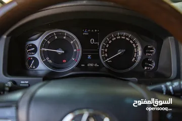  6 Toyota Land Cruiser VX-R 2017