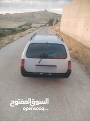  5 اوبل كدت ستيشن موديل 88 محرك 1600 انجكشن فحص قير عادي مرخصه ترخيص طويل