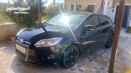  2 فورد فوكس هاتشباك