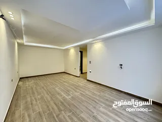  14 شقة طابق ارضي للبيع مساحة 240م باجمل مناطق خلدا (مشروع 113)