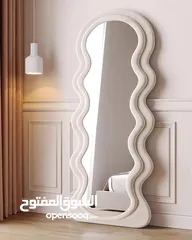  5 خلي كل نظرة بالمرآة لحظة جمال مرايا ستاند بإطار مخملي فاخر لمسة فخامة تضيفينها لأناقتك اليوم