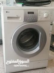  1 غسالة ال ج مستعملة بحالة الوكالة سبعة كيلو