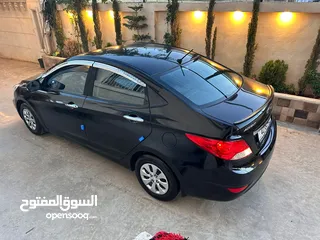  20 هونداي اكسنت موديل 2017 بحاله الوكالة محرك 16 لسعر 7600ونهائي