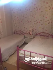  3 تختين حديد شبه جديد بحالة الممتاز سبب البيع ديق المكان مو بحاجه لاي شي لا دهان لون زهر يت اصل واتس