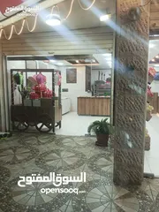  22 عدة محل حلويات كاملة للبيع بسعر مغري