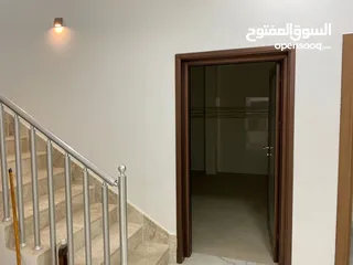  7 فيلة للبيع