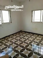  3 بيت للبيع مكون طابقين
