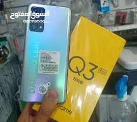  4 realmy Q3 pro