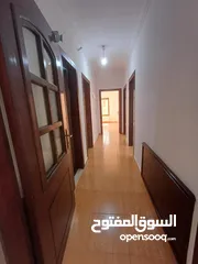  9 شقه فارغه للايجار خلدا