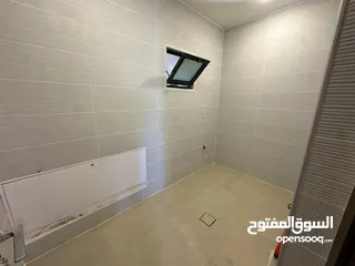  3 شقه للبيع في ضاحية النخيل ( Property ID : 41658 )