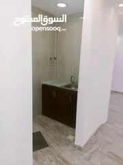  15 معرض و مكاتب تجارية للايجار