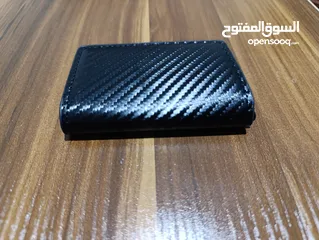  15 محافظ رجالي حجم صغير جلد صناعي وحافظة بطاقات لون اسود كاربون فايبر