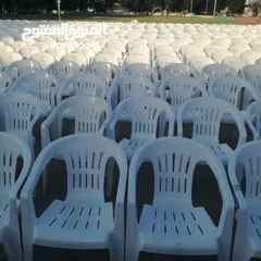  3 Plastic chairs for parties 200 baisa إيجار الكراسي والطاولات