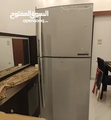  1 ثلاجة نوع توشيبا