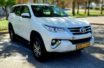  2 Mint Condition  GX.R V6 AAA Insured Toyota Fortuner