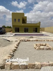 24 بيت ريفي وشاليه للبيع او البدل على شقة في عمان