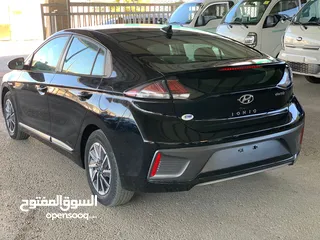  3 هونداي ايونك 2020 كهرباء لون  اسود متالك فحص 7جيد ماشيه 15 الف للبيع
