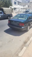  10 BMW 520i. دب