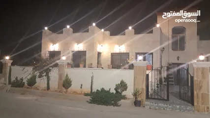  1 فيلا للبيع
