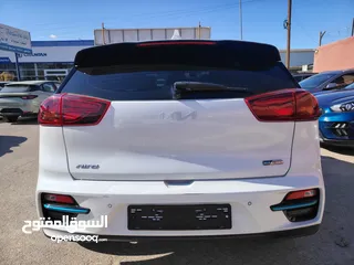  2 كيا نيرو كهربائيه بالكامل ممشى قليل اصلي