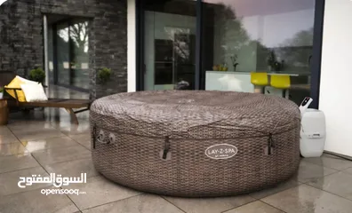  2 جاكوزي jacuzzi بعدة احجام اجمل جلسات الاسترخاء للمنازل ومراكز العلاج الطبيعي والتجميل