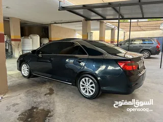  4 تويوتا كامري بنزين 2012 للبيع او للبدل
