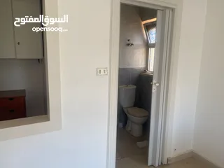  4 عيادة عدد 2 مفتوحين على بعض للبيع في الخالدي - REF : 45011