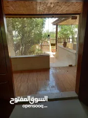  11 شقة ارضية مع حديقة مميزة للبيع في طبربور
