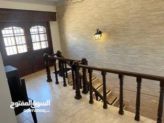  17 شقه دوبلكس مفروشه للبيع
