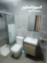  6 شقة غير مفروشة للبيع