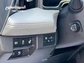 9 تويوتا أفالون 2019