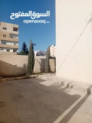  18 شقة سكنية للبيع اربد الحصن مقابل مسجد ظفار