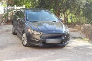  1 فورد فيوجن 2015 Se,كلين تايتل وفحص كامل وصيانة دورية،جير راكب جديد،مالك اول للسيارة واستخدام شخصي