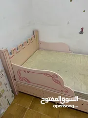  9 غرفة نوم بناتي باللون الزهري مستورد من الامارات بسعر منيح وجودة عالية البيع مستعجل