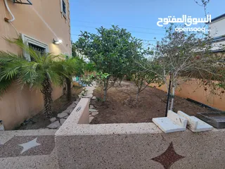  1 فيلا للبيع بالقرب بشارع الباباي