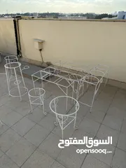  3 استاندات للأشجار والزهور