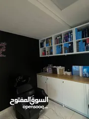  4 صالون نسائي للبيع موقع مميز womens beauty  salon for sale