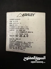  9 كنب امريكي ماركة اشلي 6 مقاعد خالي من الحروق نظيف مع اربعة كوشنز حجم وسط