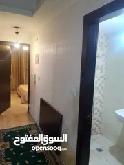 5 شقق مفروشة للايجار شقة مفروشة مميزة بالموقع والهدوء قريبة من طريق المطار تكييف مركزي