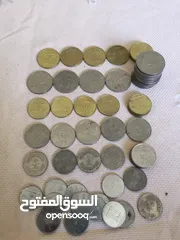  5 عملات معدنية مختلفة من دول مختلفة عربية و عالمية