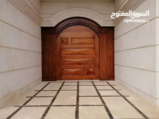  16 .قصر فاخر في الصوفيه 1500م لم يسكن حي فلل راقي
