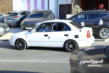  2 هونداي فيرنا 2002